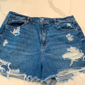 American Eagle MOM shorts
